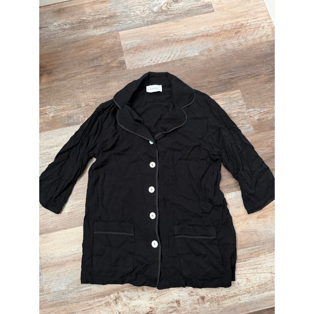 SLEEPER black sleep Vicose shirt pajama top in size Medium